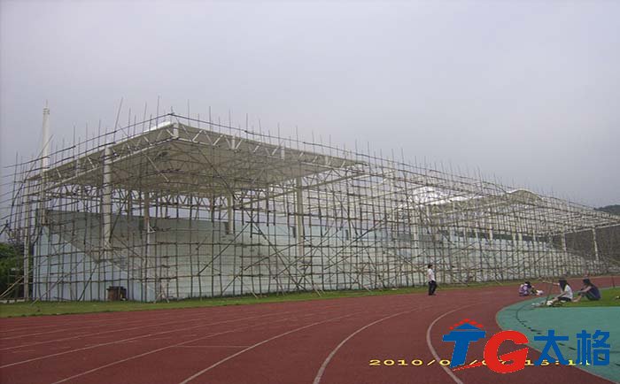 寶安公明鎮(zhèn)樓村體育場(chǎng)看臺(tái)膜結(jié)構(gòu)工程，