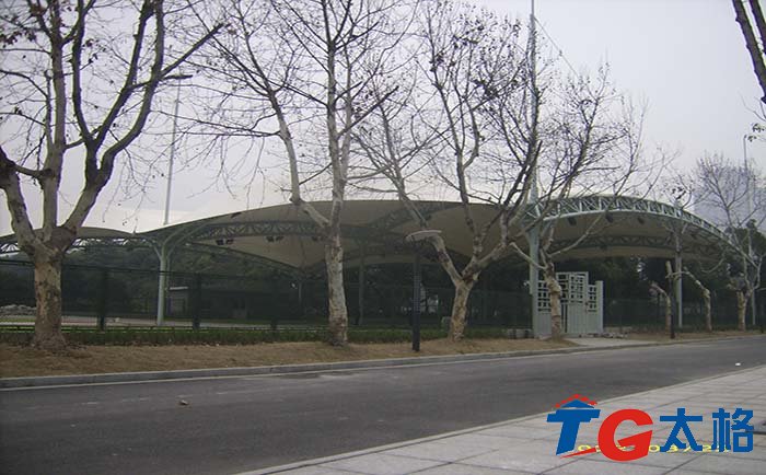 無(wú)錫市體育中心門球場(chǎng)遮陽(yáng)棚膜結(jié)構(gòu)工程