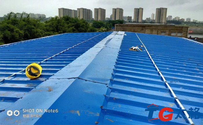 海口市污水處理巖棉板雨棚膜結構項目