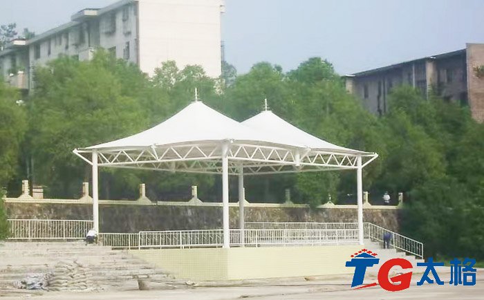 衡陽師范學(xué)校主席臺(tái)體育設(shè)施膜結(jié)構(gòu)項(xiàng)目