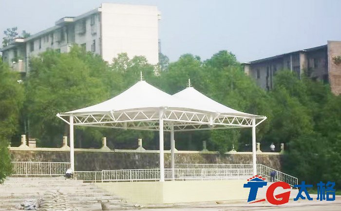 衡陽師范學(xué)校主席臺(tái)體育設(shè)施膜結(jié)構(gòu)項(xiàng)目