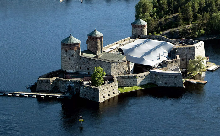 奧拉維城堡也是一個膜結構建筑群