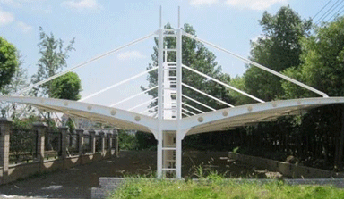 膜結(jié)構(gòu) 雙側(cè)造型的膜結(jié)構(gòu)車棚