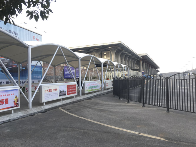 郴州西站人行走廊膜結構工程