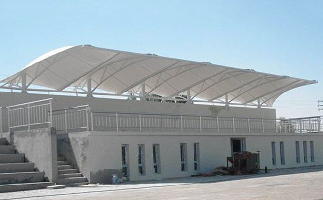 即將竣工的膜結(jié)構(gòu)看臺(tái)建筑