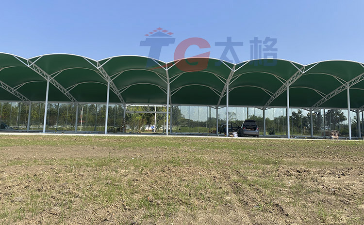 南陽科技技術學院高爾夫發球臺膜結構工程